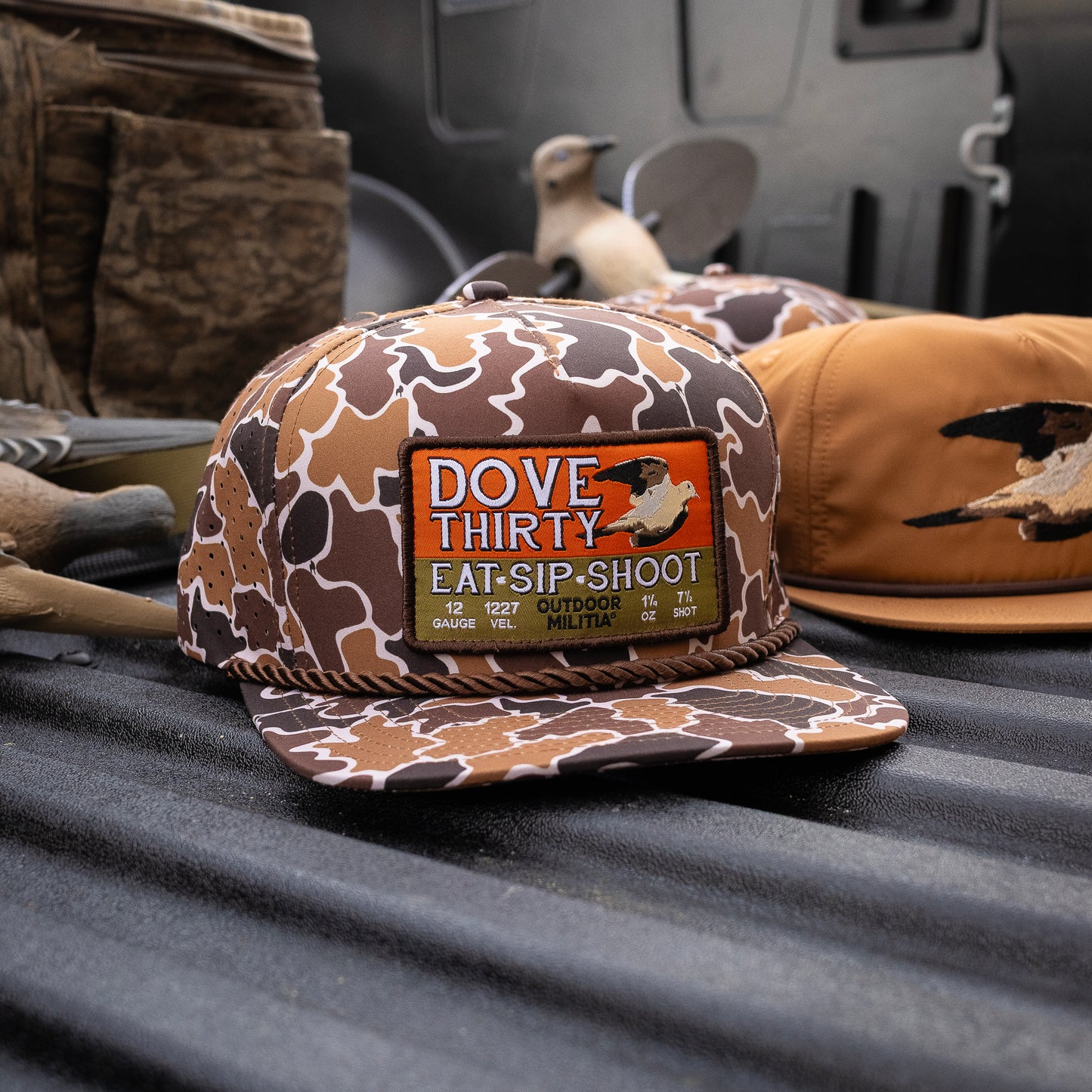 DOVE THIRTY™ | PREMIUM TRUCKER | OLD SCHOOL CAMO